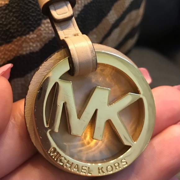 MICHAEL Michael Kors zebra monogram Jet Set Tote - Picture 4 of 7